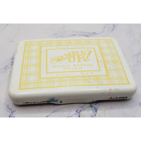 Stampin’ Up! Barely Banana Water Based Dye Ink Original Style Pad 58-108 - Picture 1 of 3